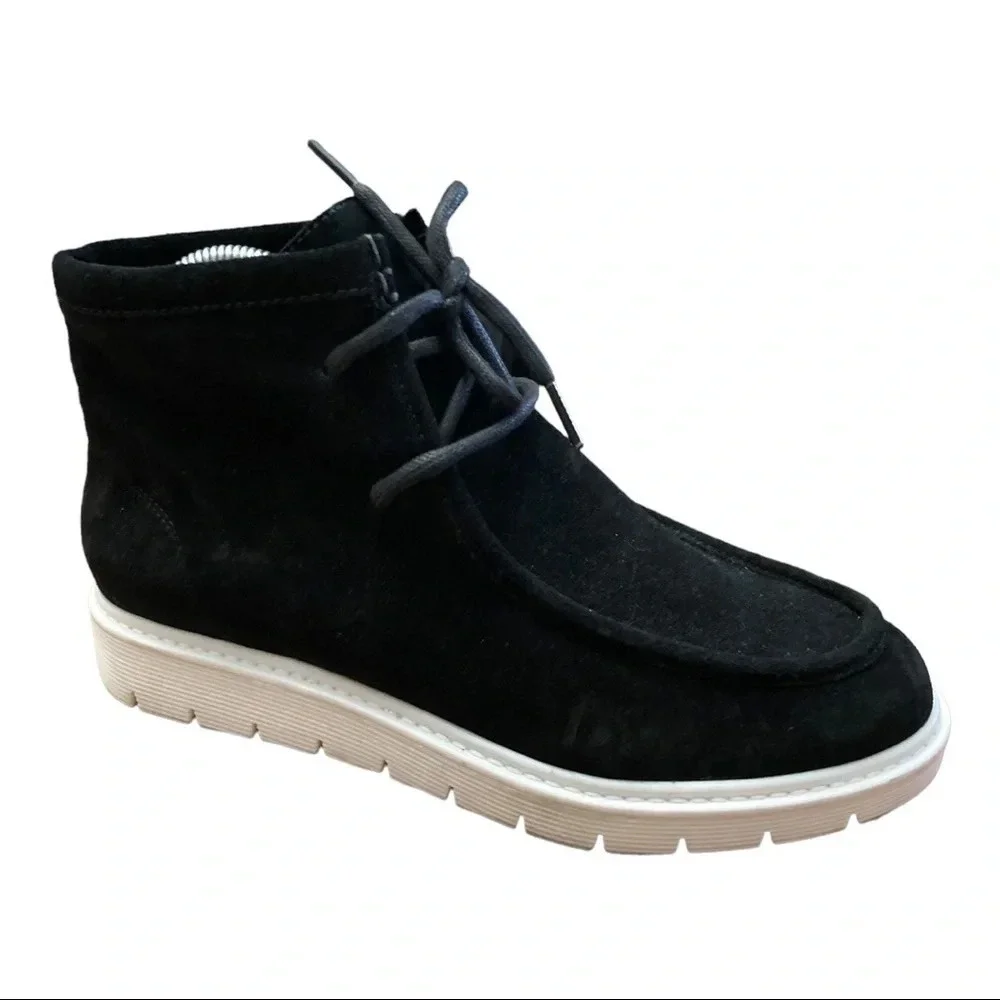 Aquatalia brand style